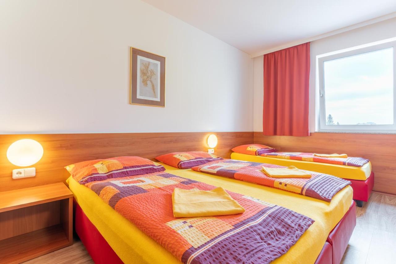 Oekotel Korneuburg Bisamberg エクステリア 写真